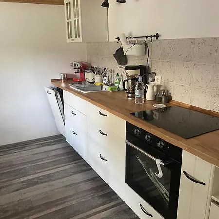 Velelak アパート *